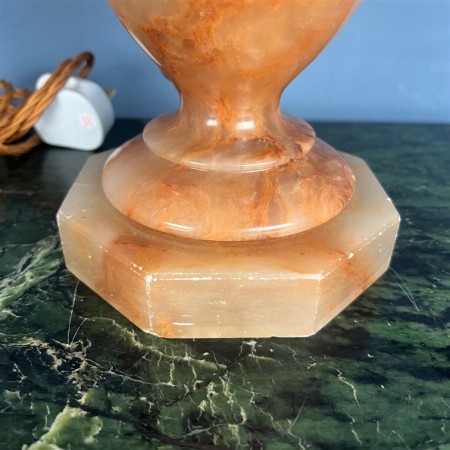 http://macintoshantiques.co.uk/web/images/stock4250-4300/smart_thumbs/ma4264 c_thumb_medium0_450.jpg